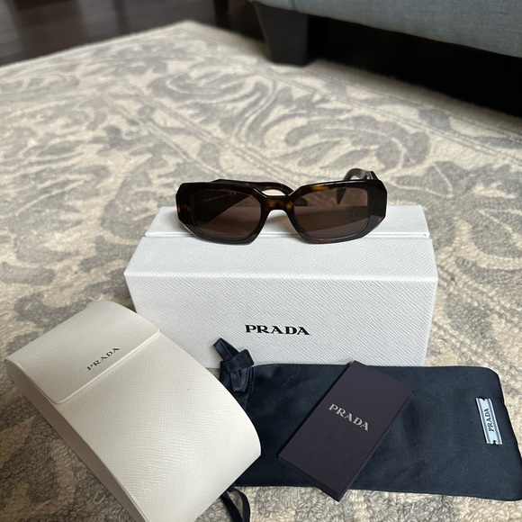 🎉NWT🎉 PRADA Sunglasses